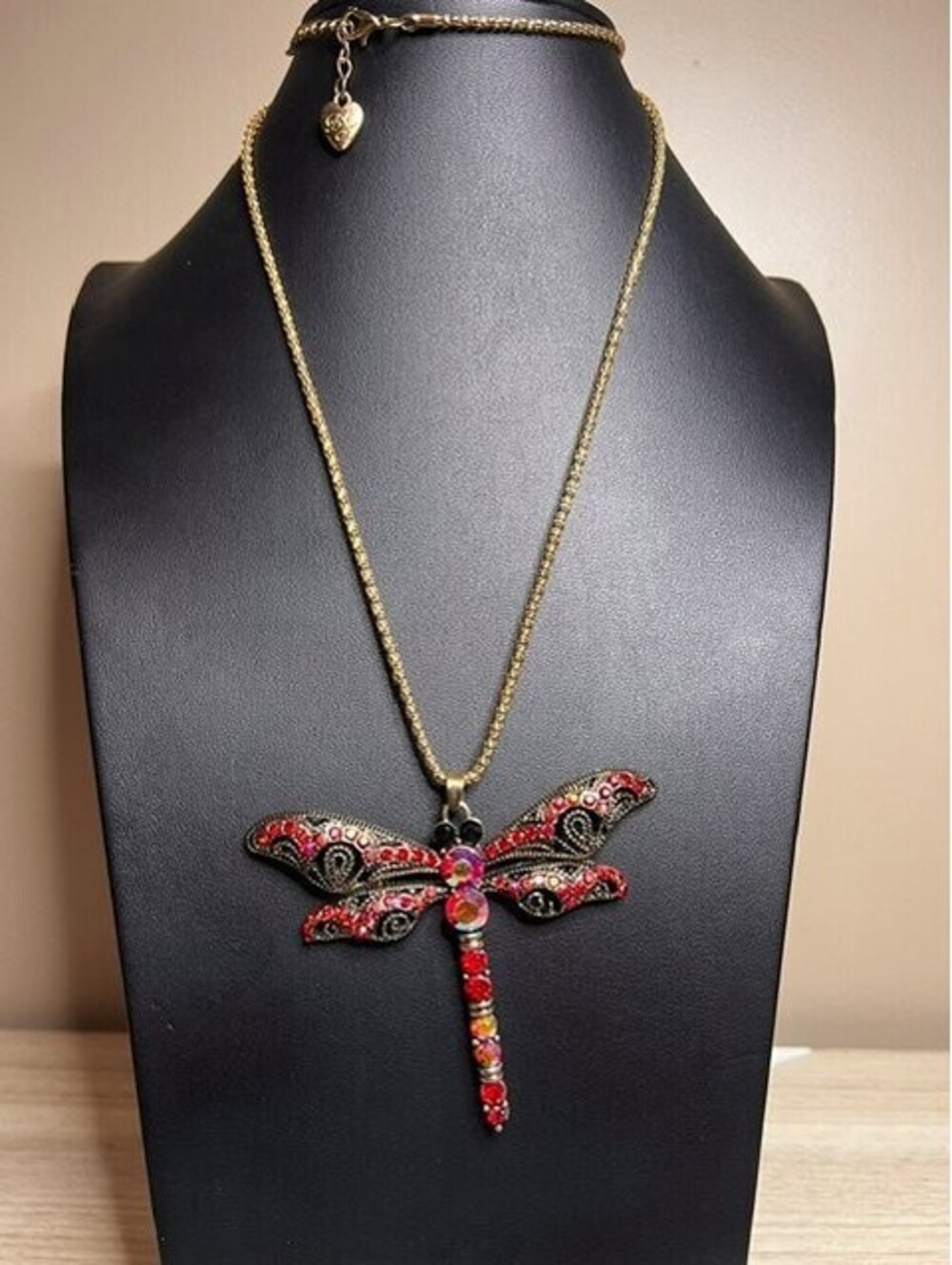 B6653 Betsey Johnson Sparkling Dragonfly Pendant Necklace Gold Tone Red 28"